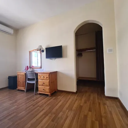 Sensi Otel 2*