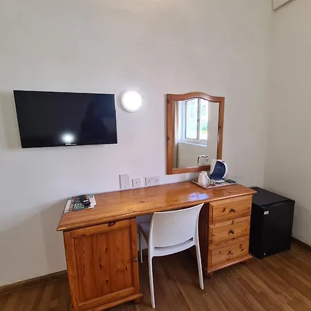 Hotel Sensi Marsaskala