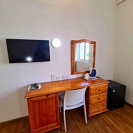 Hotel Sensi Marsaskala